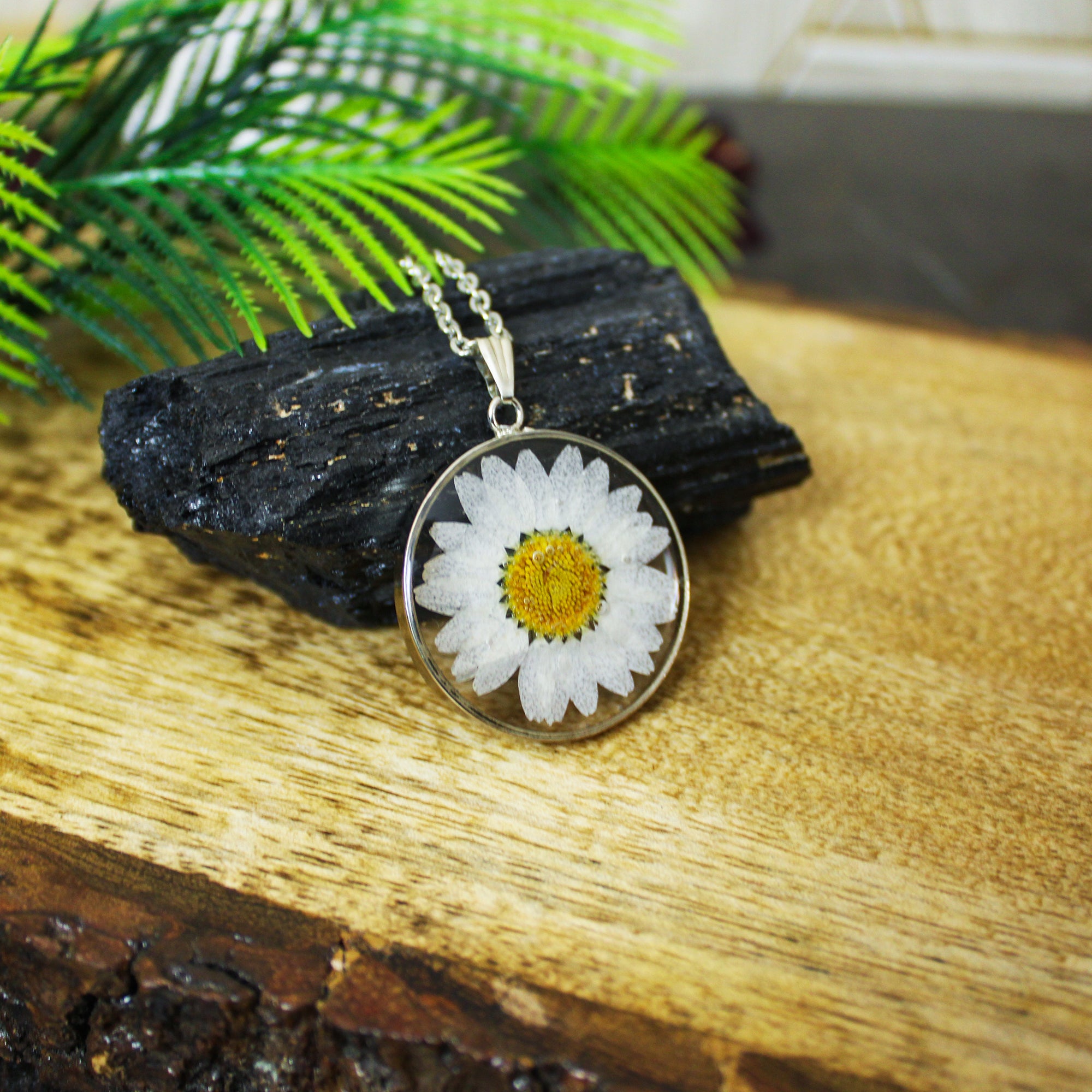 Crystal Daisy Meadows Pendant with Real Daisy Flowers