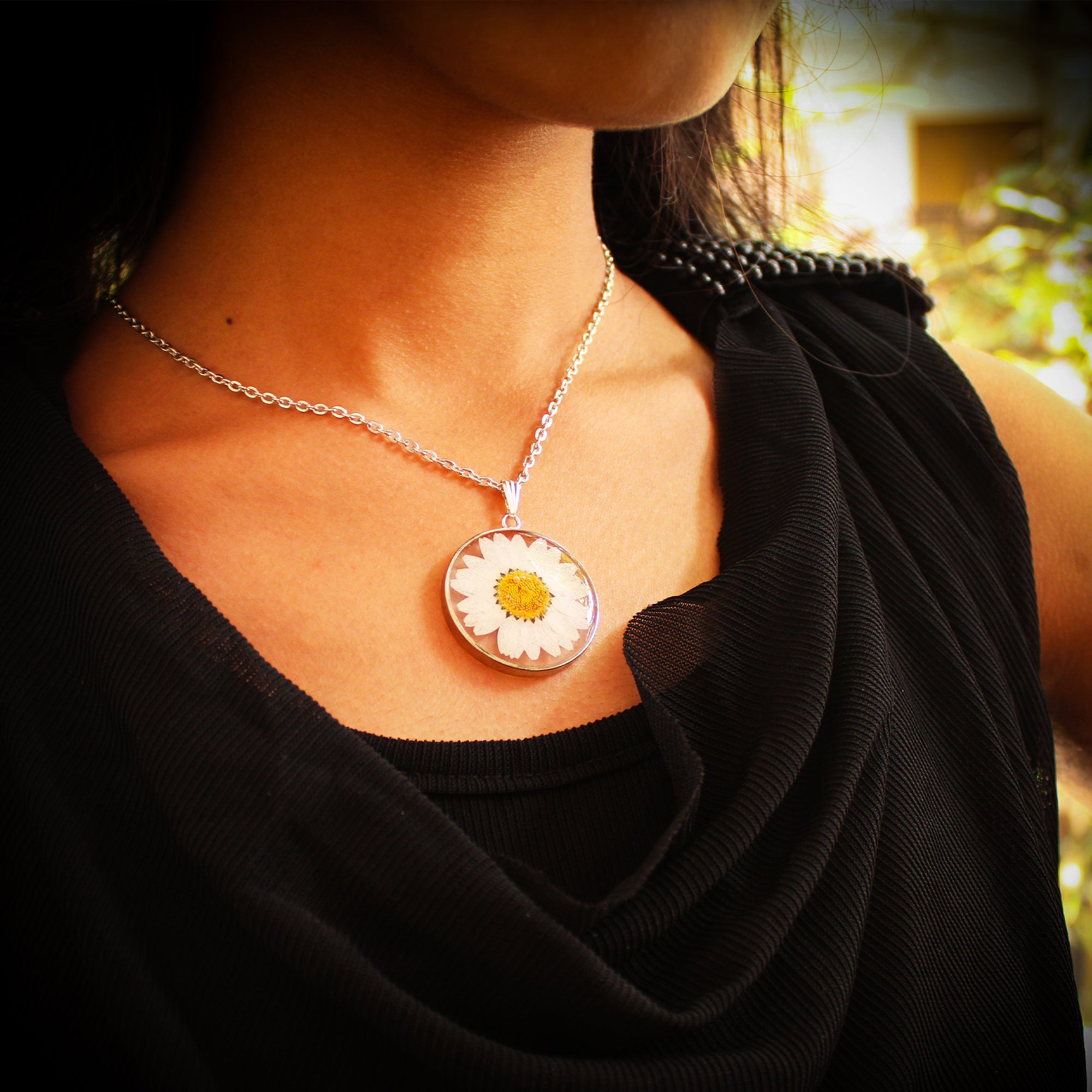 Crystal Daisy Meadows Pendant with Real Daisy Flowers