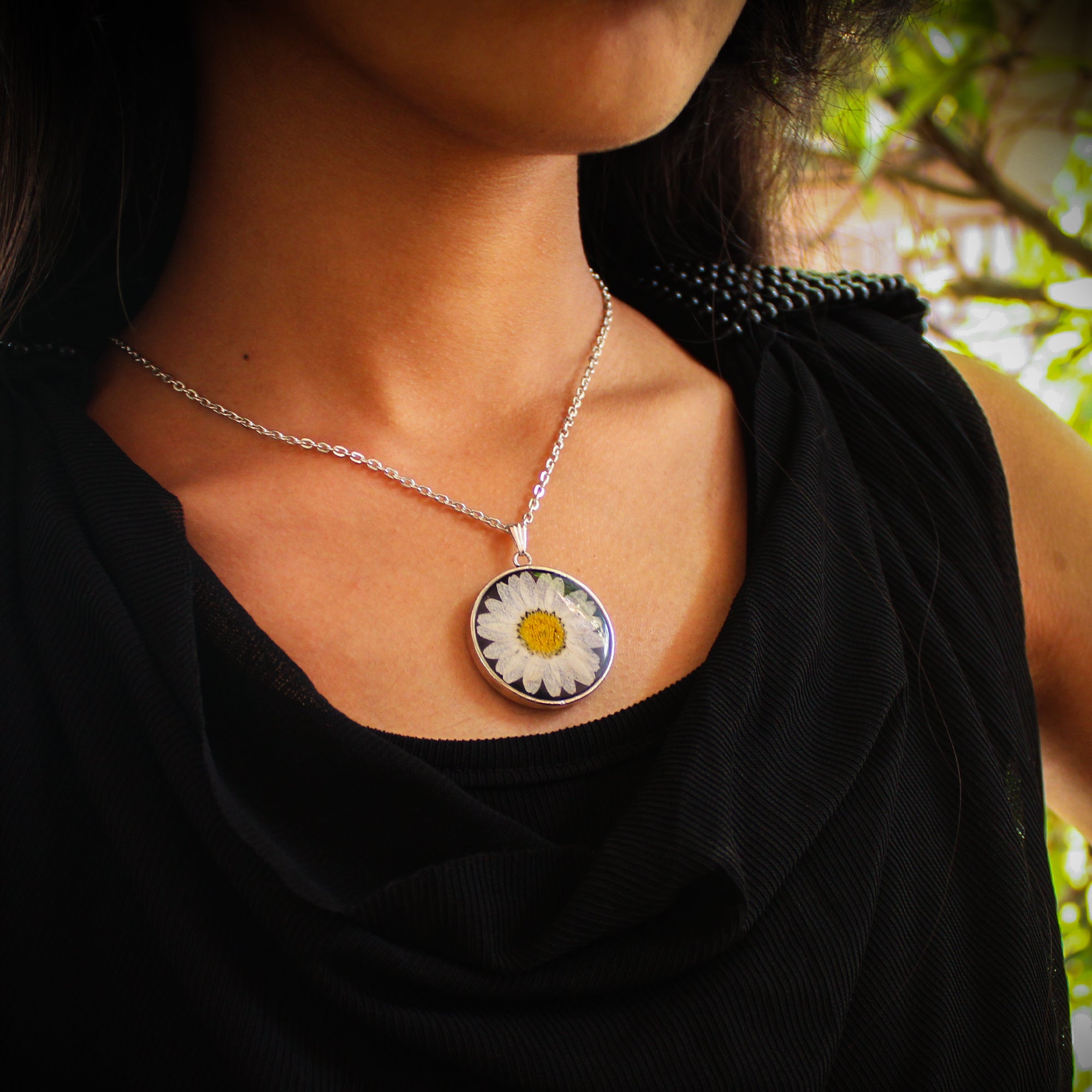 Eclipse Black Real Dried Daisy Flower Necklace