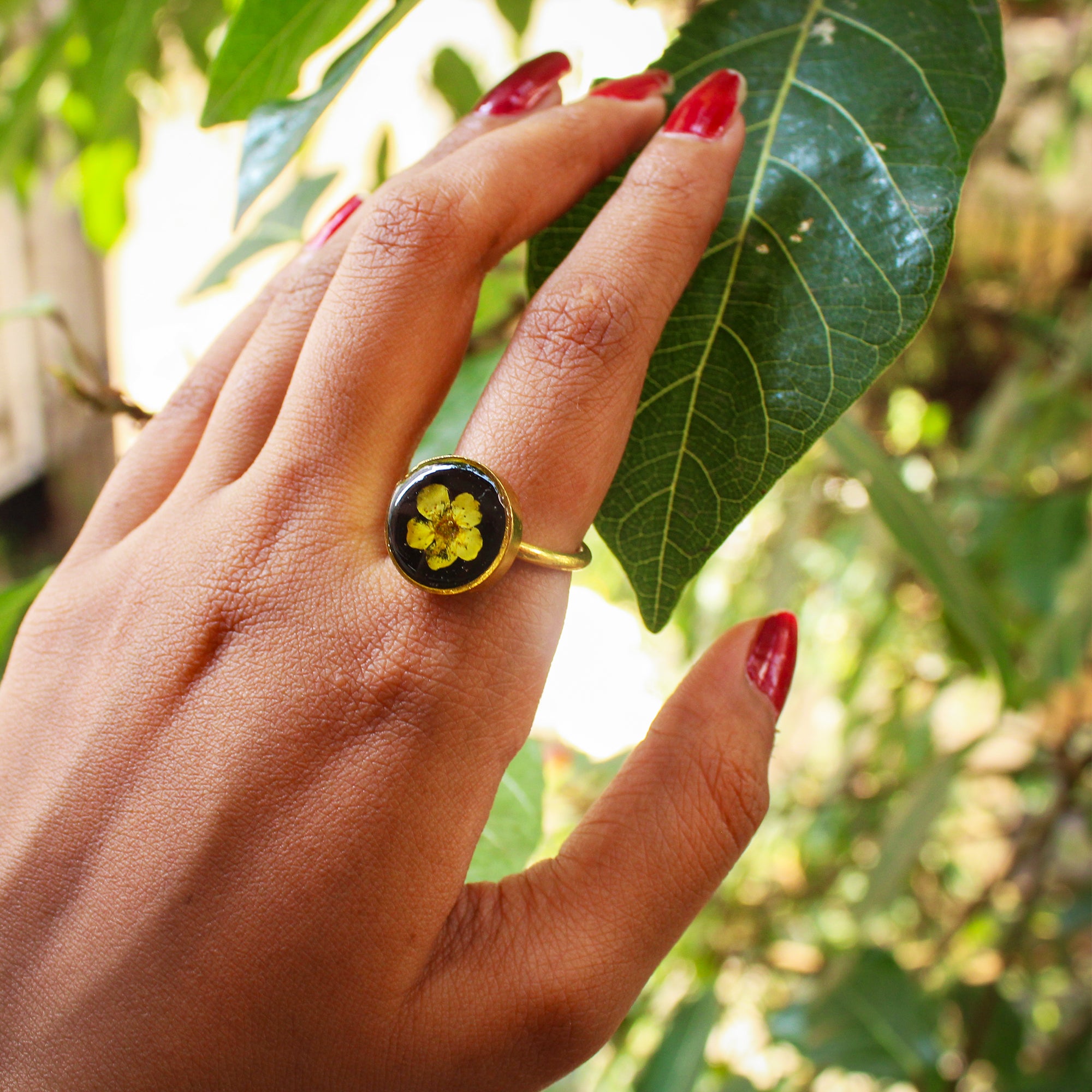 Onyx Meadow Real Plum Dried Flower Ring (Adjustable)