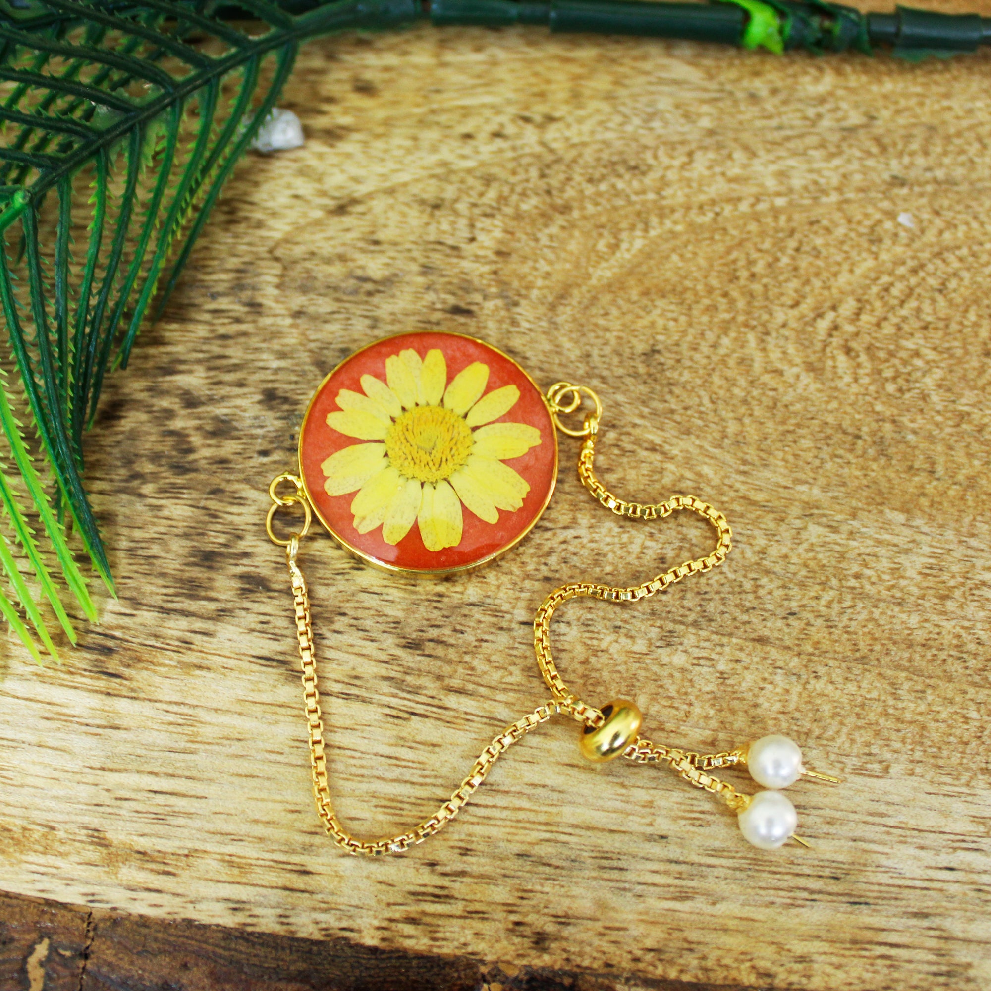 Sunbeam Petal Bracelet with Real Daisy Flower