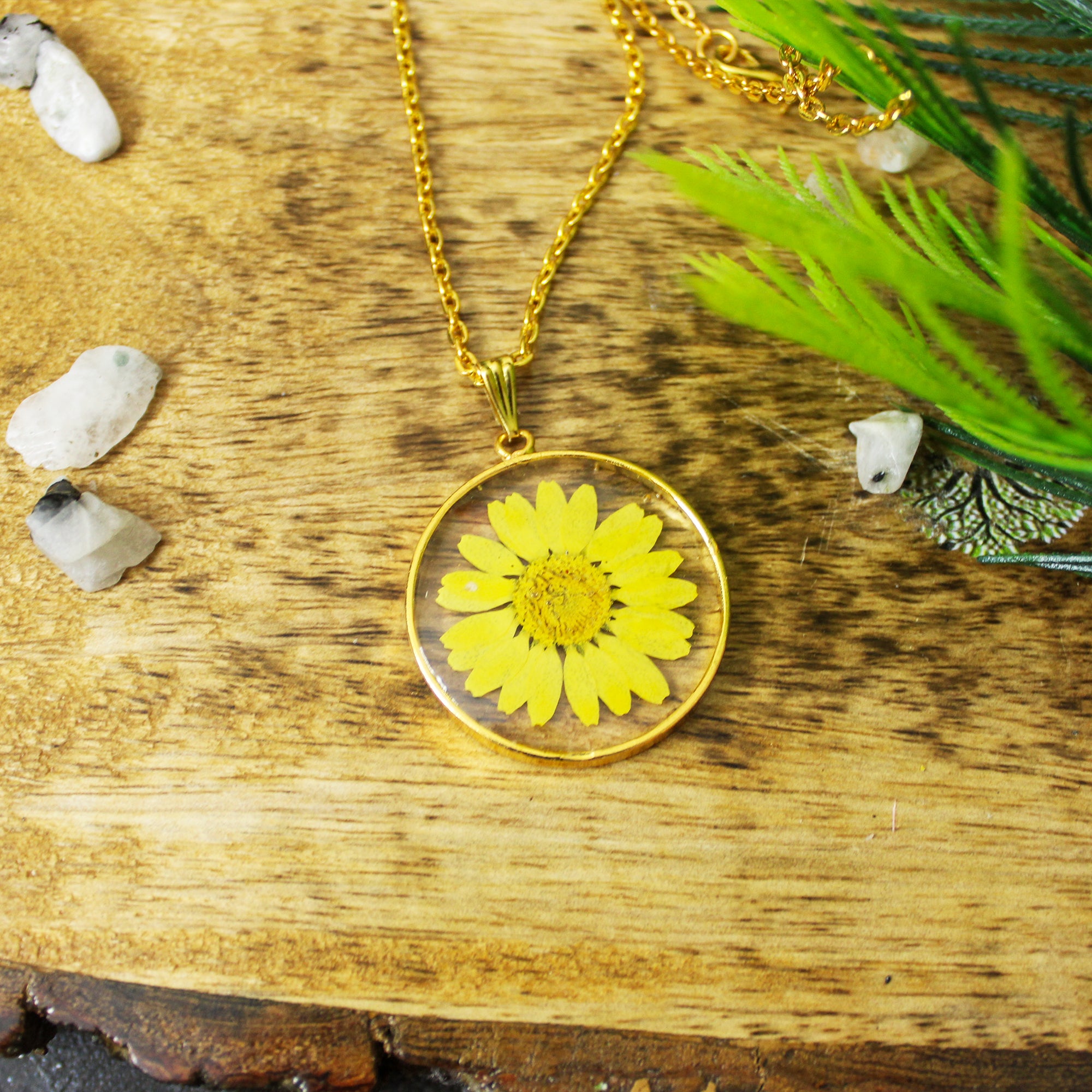 Sunshine Cascade Botanical Pendant with Real Daisy Flower